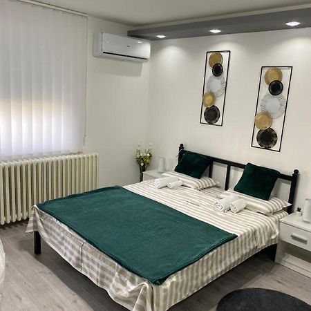Manirosi 5 Apartment Subotica Eksteriør bilde